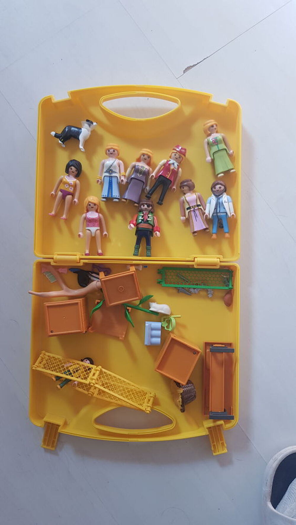 Playmobil ch&acirc;teau m&eacute;di&eacute;val et petites boites Jeux / jouets