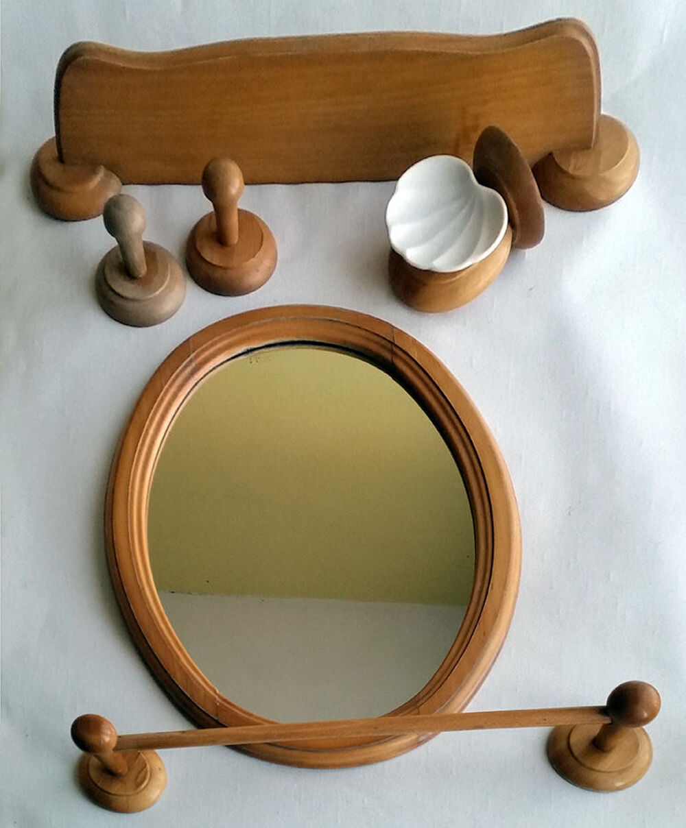 Accessoires de salle de bain Meubles