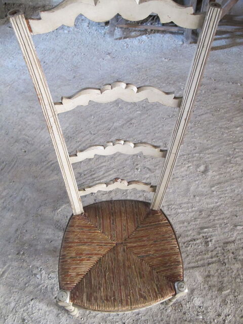 Chaise d'église paillée 40 Parent (63)