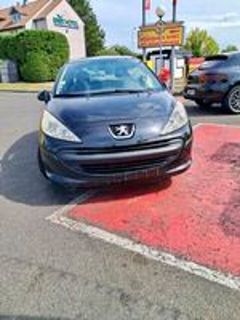 207 1.4e 16v 90ch Urban 2006 occasion 64000 Pau