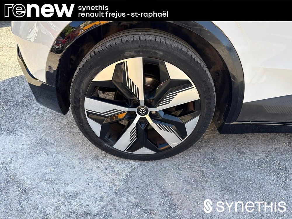 M&eacute;gane Megane E-Tech EV60 220 ch super charge Techno 2022 occasion 83600 Fr&eacute;jus