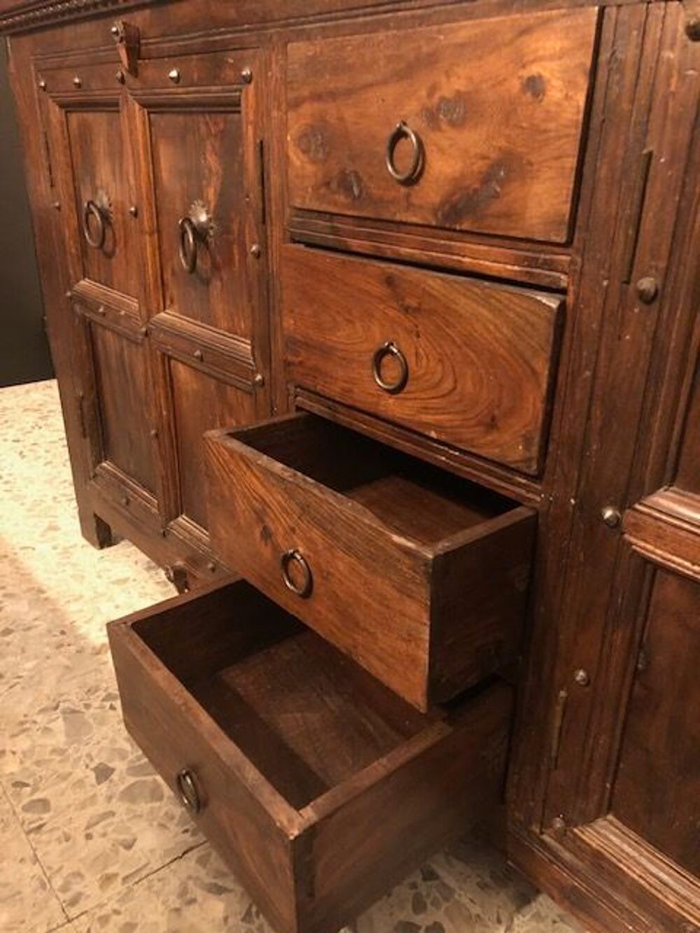 Buffet bas en bois massif style colonial Meubles
