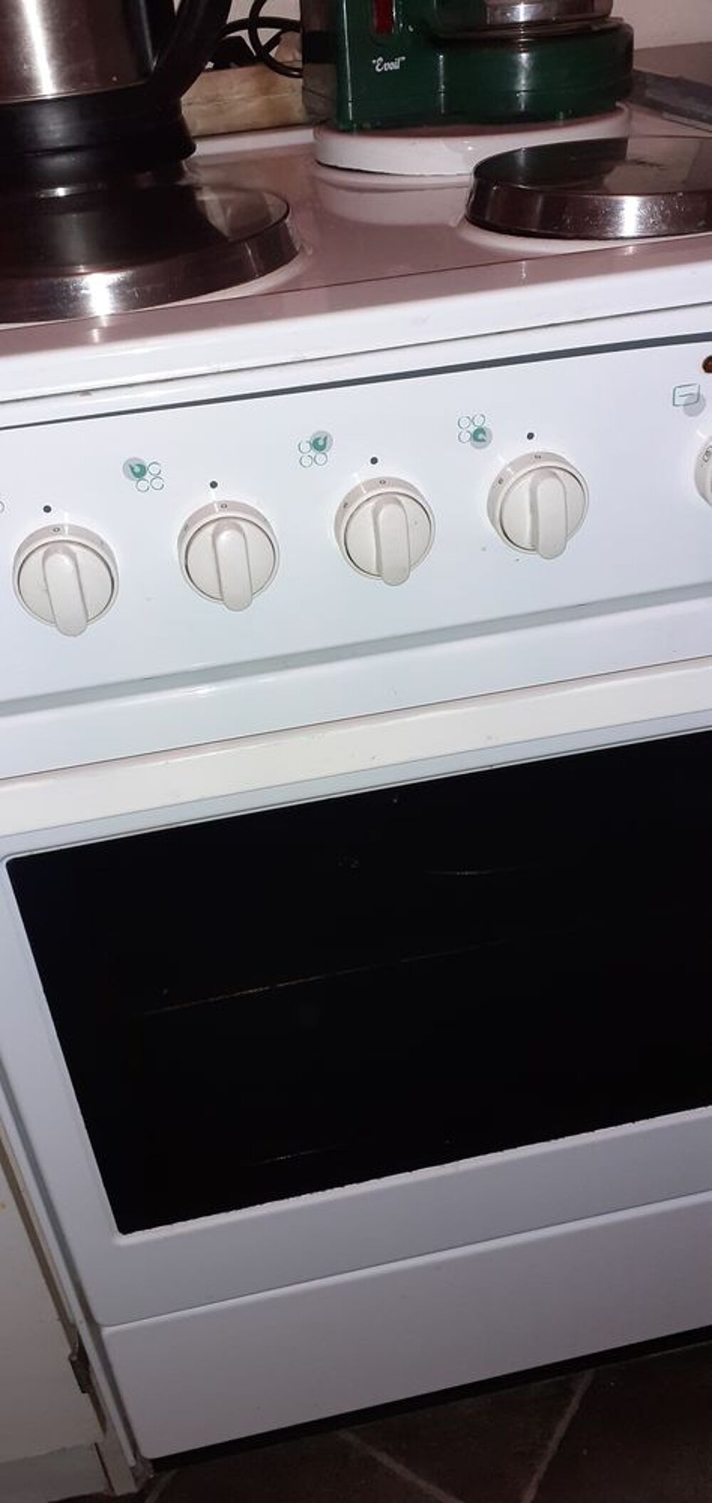 CUISINIERE ELECTRIQUE Electroménager