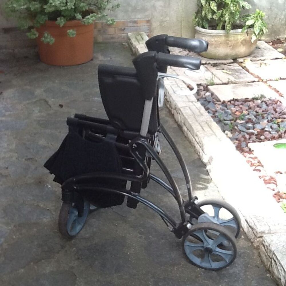 DEAMBULATEUR Meubles