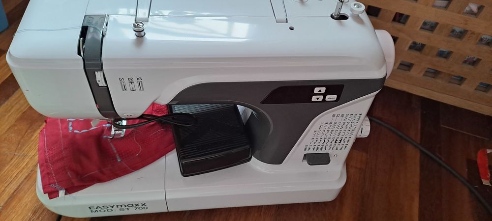  machine coudre easy max 
Electroménager