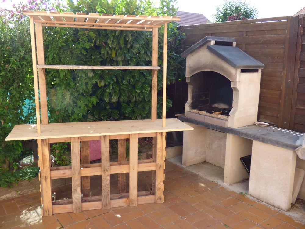 bar en palette pour &eacute;v&eacute;nements familiaux. Meubles