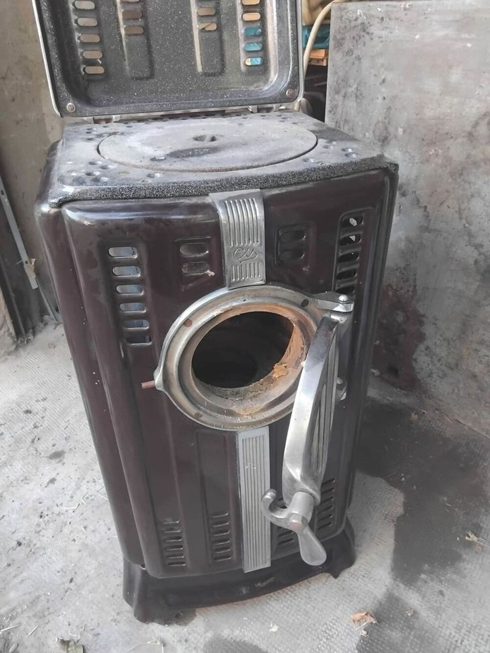 poele mazoute rustique Electroménager
