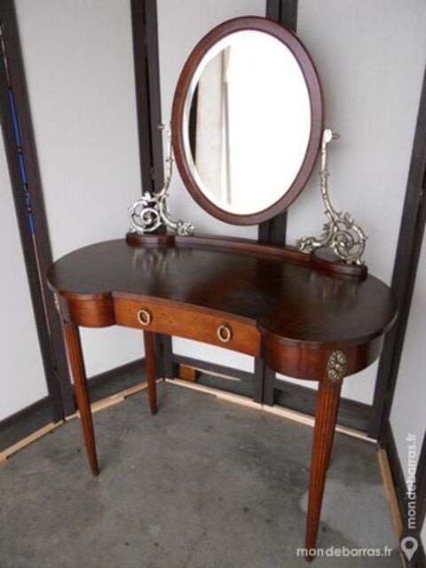 Coiffeuse ancienne 420 �tang-sur-Arroux (71)