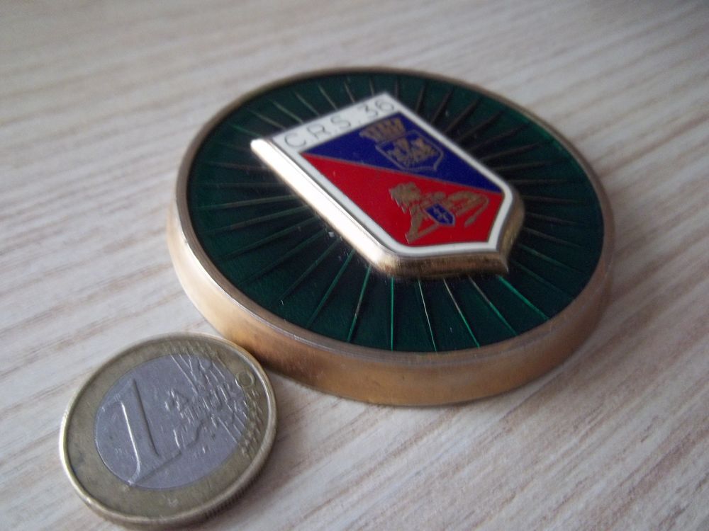 plaque obsol&egrave;te CRS 36 Thionville Dia.6,9 cm insigne collect 