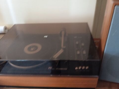 Electrophone  ann�es 70 avec enceintes 25 Verdun-sur-Garonne (82)