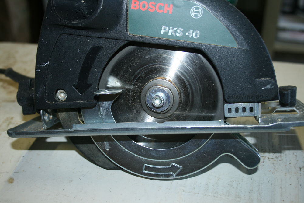 Scie circulaire BOSCH PKS 40 Bricolage