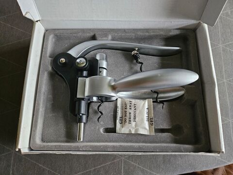 Tire-bouchon pratique et esth�tique 8 Villars (42)