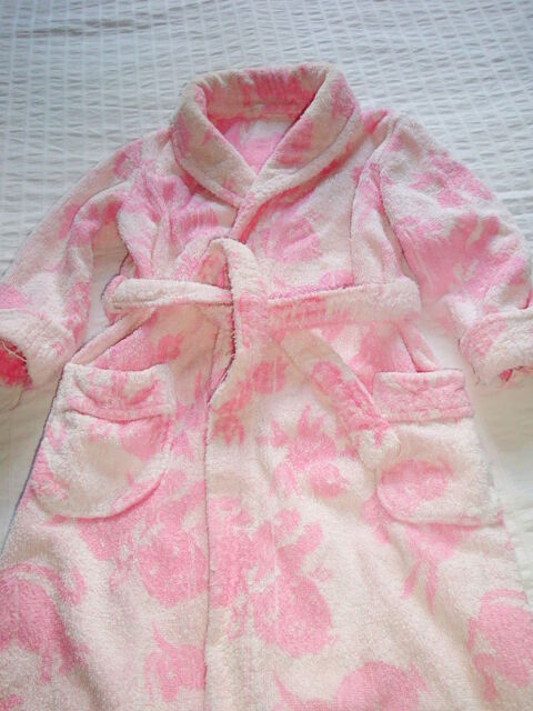 Peignoir  confortable  rose er blanc 4 � 6 ans 10 Nimes (30)