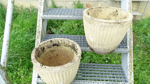 2 Grands pots de fleur en bton cellulaire 25 Nrondes (18)