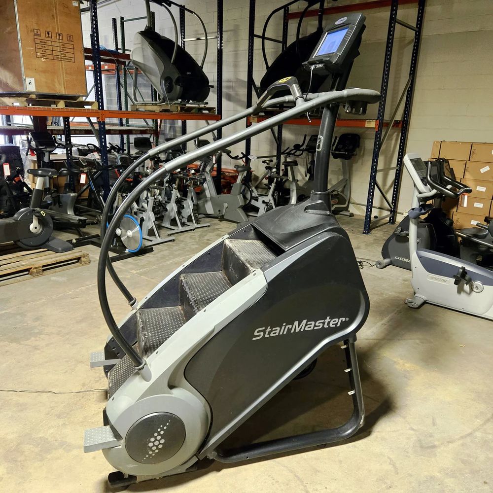 StairMaster 8 Series 8G Gauntlet Stepmill avec console LCD r Sports