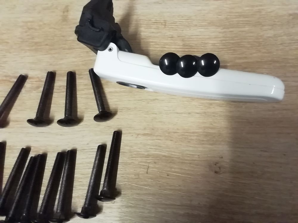 Vis neuves M6 noire 6x50 t&ecirc;te ronde Bricolage