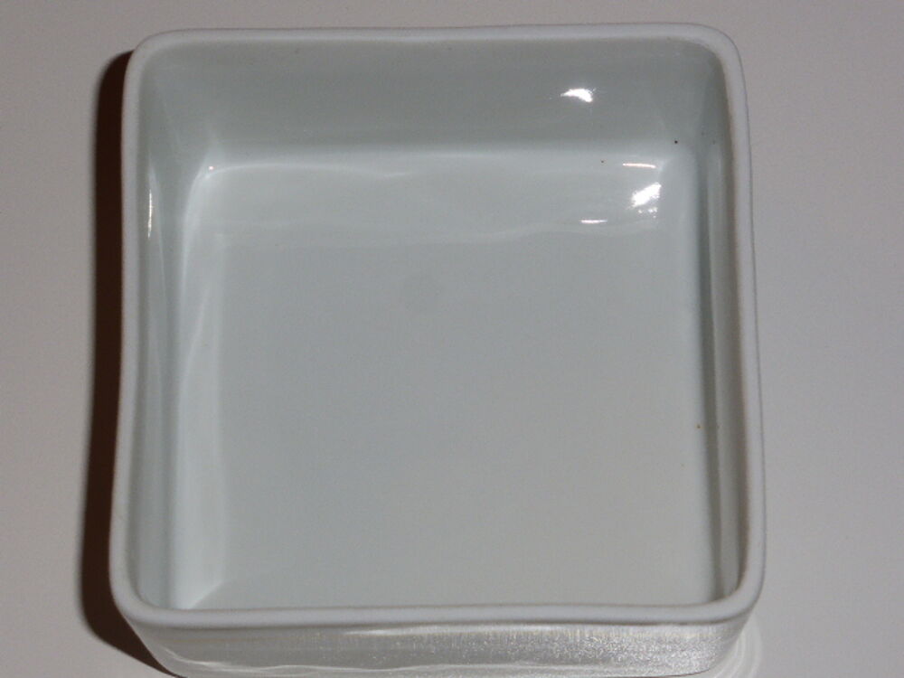 Bonbonni&egrave;re carr&eacute;e Porcelaine d'Auteuil Décoration