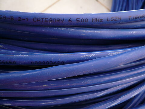 Câble Informatique Cat6 500Mhz 5 Boisset-et-Gaujac (30)