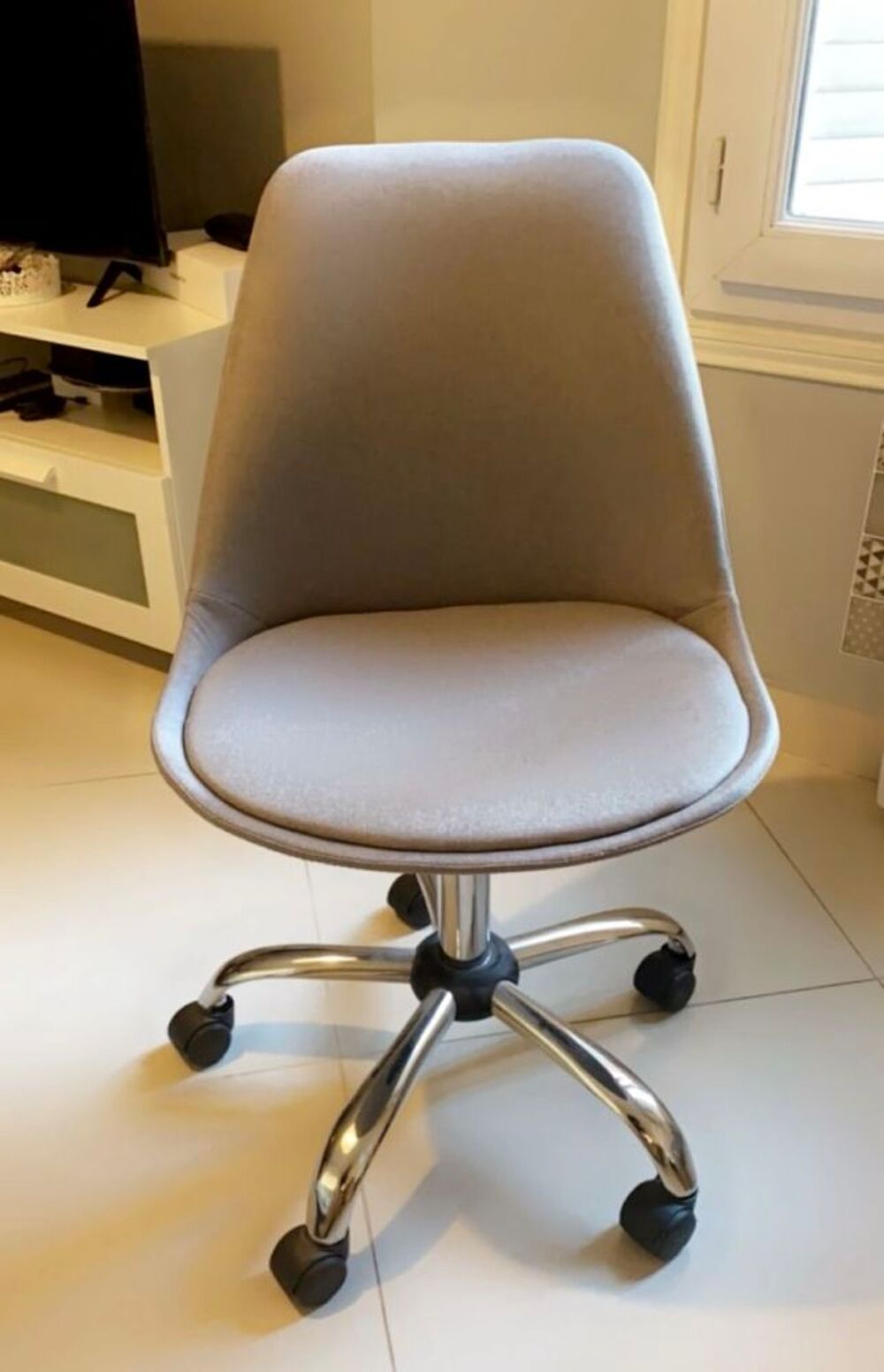 Chaise de bureau en lin &agrave; roulettes Meubles