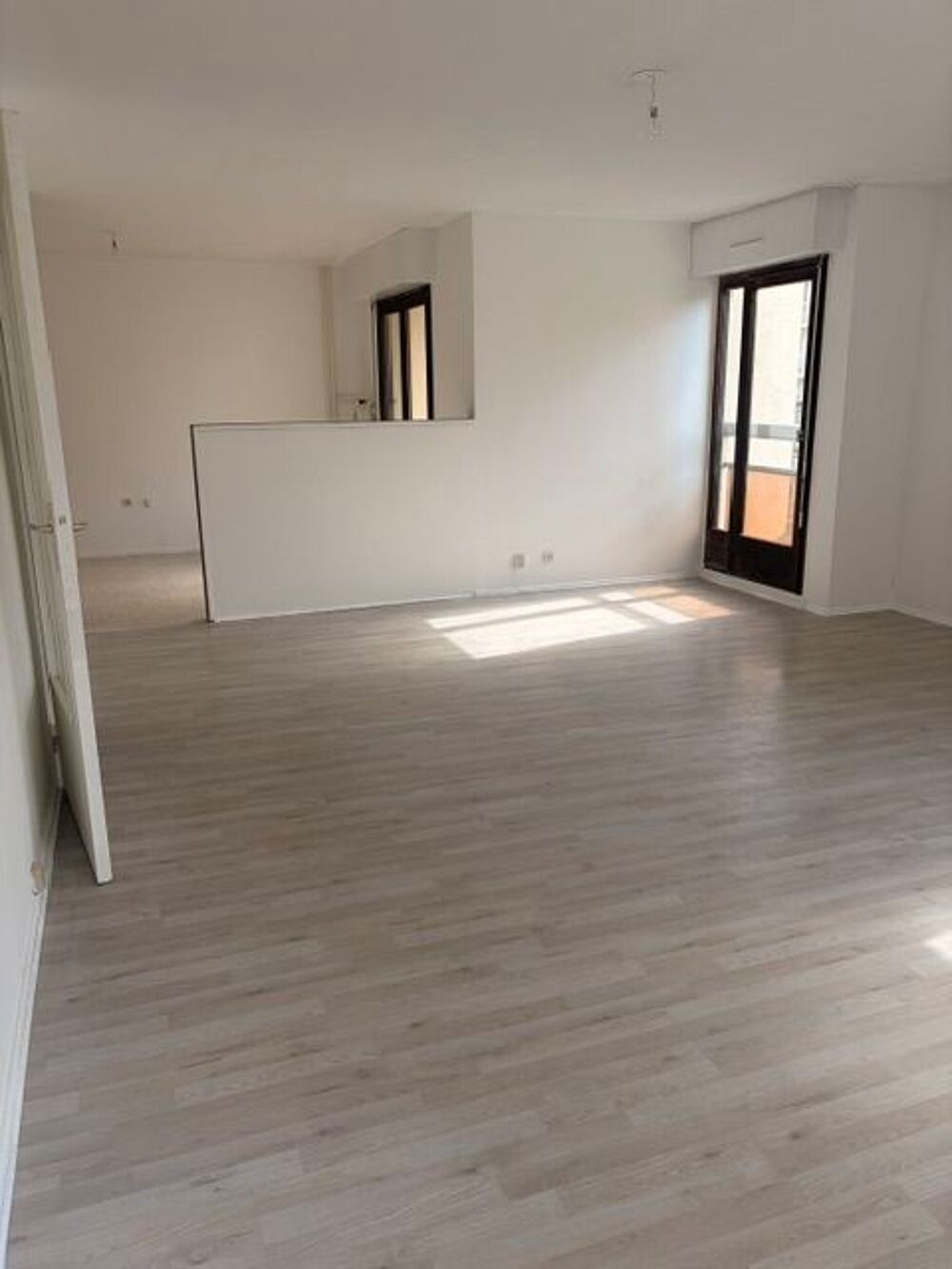 Vente Appartement APPARTEMENT 4 PIÈCES À LINGOLSHEIM (67380)
89,10 m2 Lingolsheim