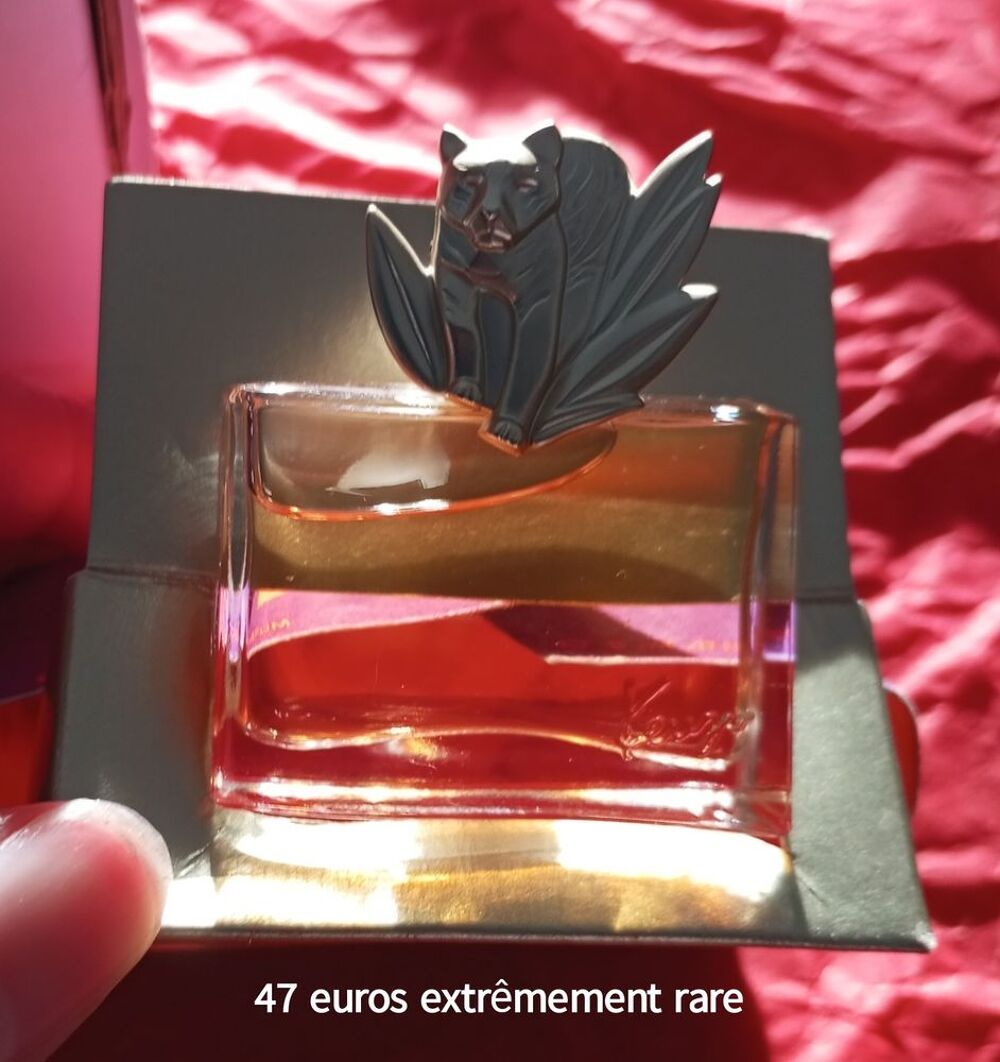 Miniature de parfum rare 