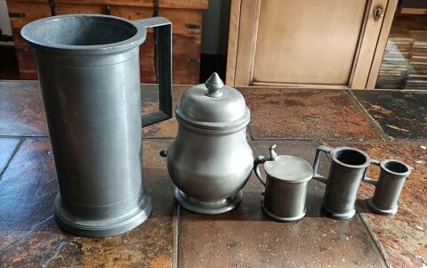 Pots en étain 
30 Queige (73)