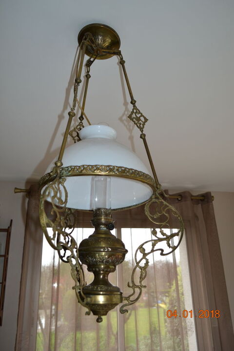 LUSTRE ANCIEN 30 Pluvigner (56)