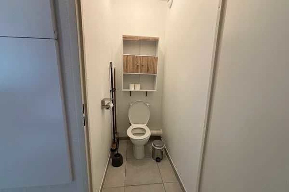 Location Appartement T2 meublé avec grand balcon et 2 places de parking €