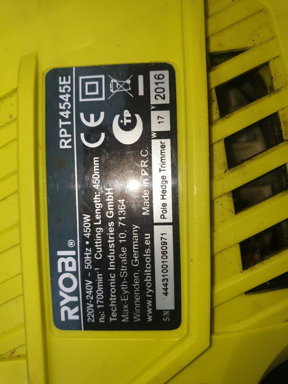 Taille haie sur perche &eacute;lectrique. RYOBI Jardin