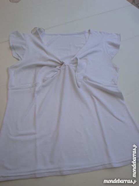 haut blanc fantaisie 3 Nimes (30)