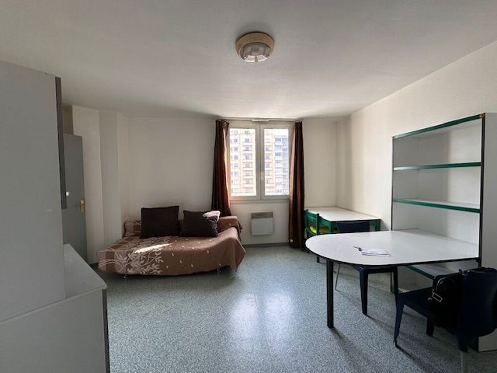 Vente Appartement Appartement meublé Lyon 7me T/2 de 30m2 dans petite résidences écoles et commerces à proximité Lyon 7