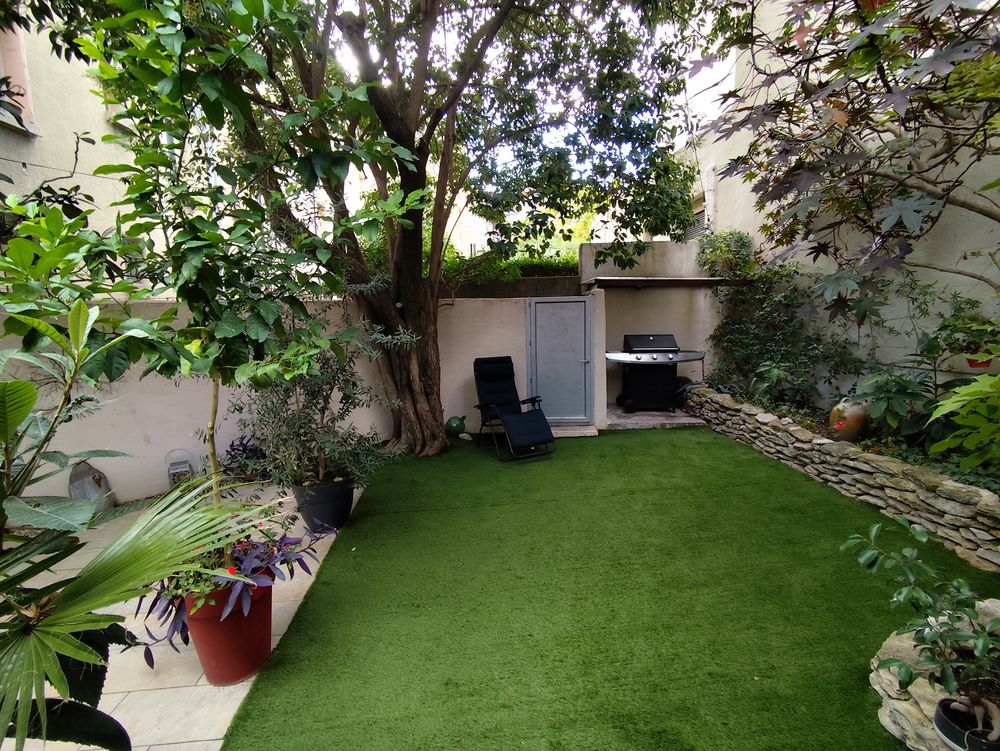 Vente Maison Maison de ville  avec spa dans écrin de verdure Nîmes