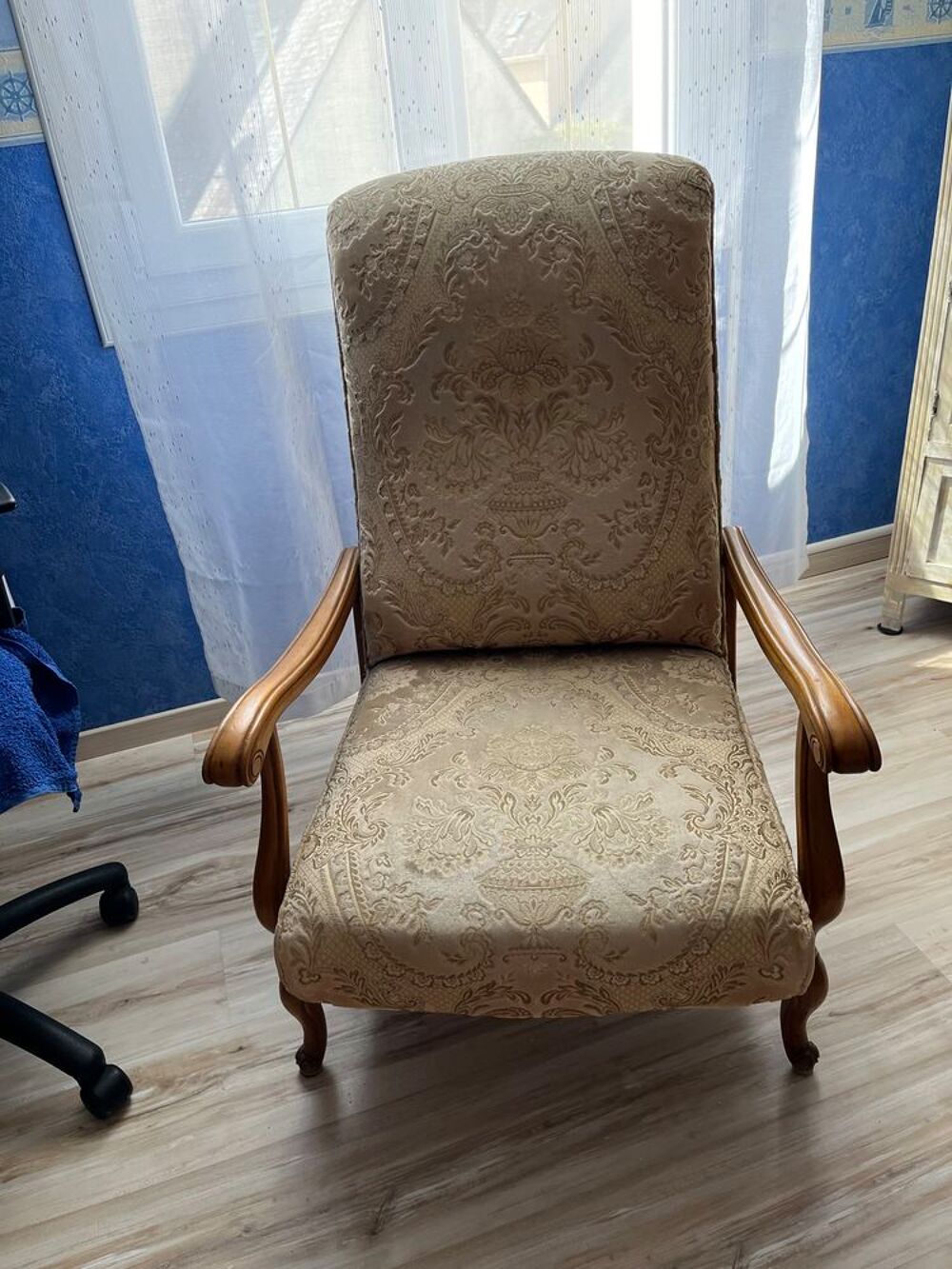 Fauteuil style Louis XV Meubles