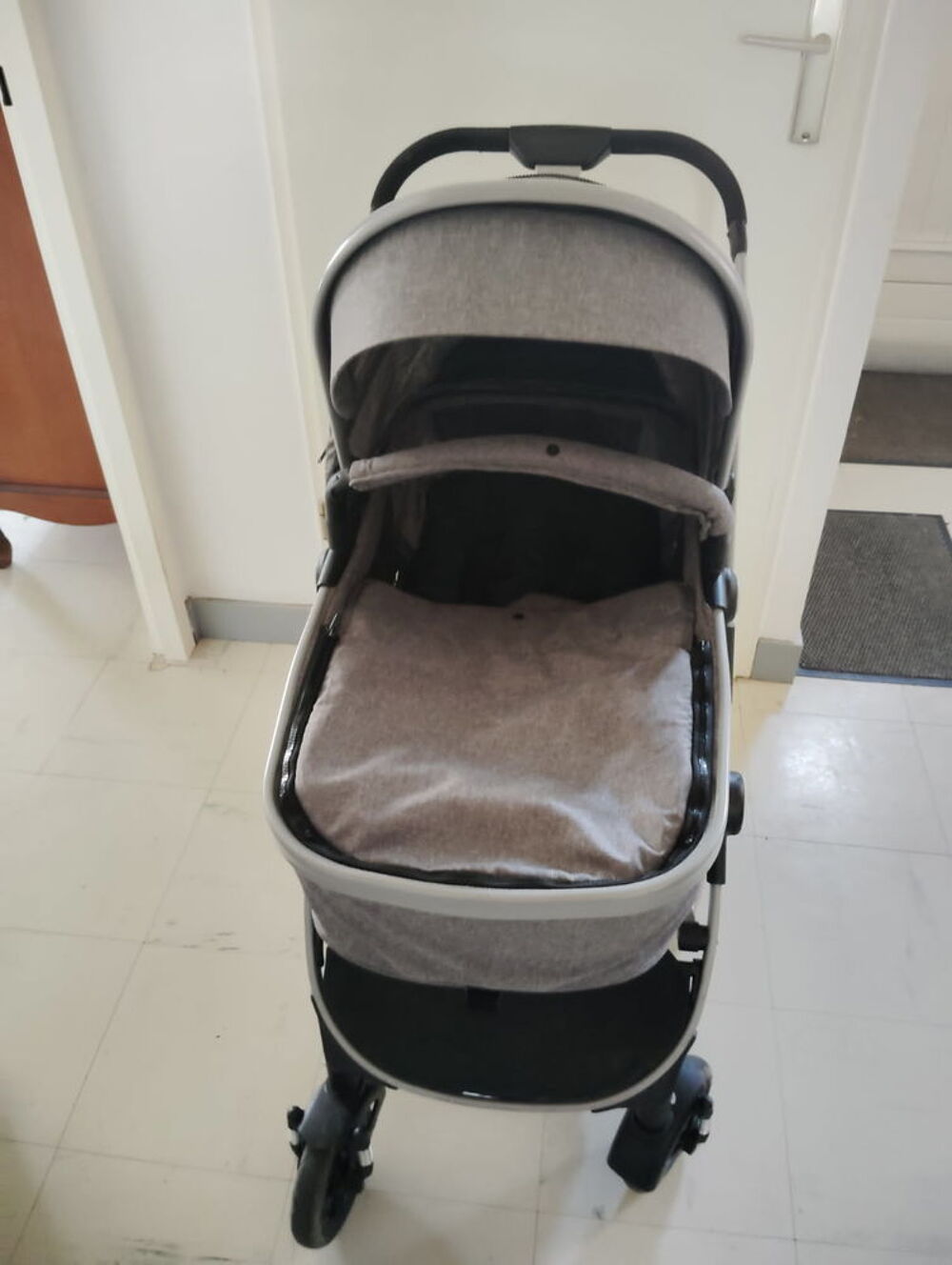Poussette babyconfort neuve avec cosy Puériculture