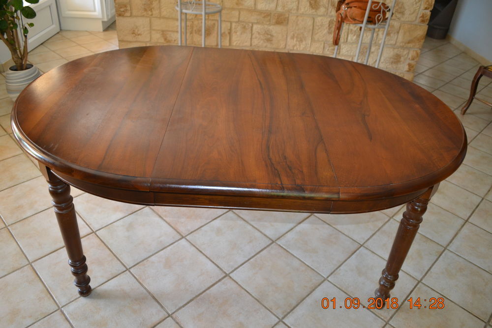 table ovale noyer massif Meubles
