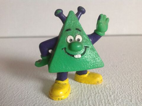 FIGURINE ASTROSNIKS PYRAMIDO BULLY 1982 Envoi Possible
15 Tr�gunc (29)