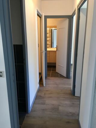  Appartement à louer 4 pièces 103 m²