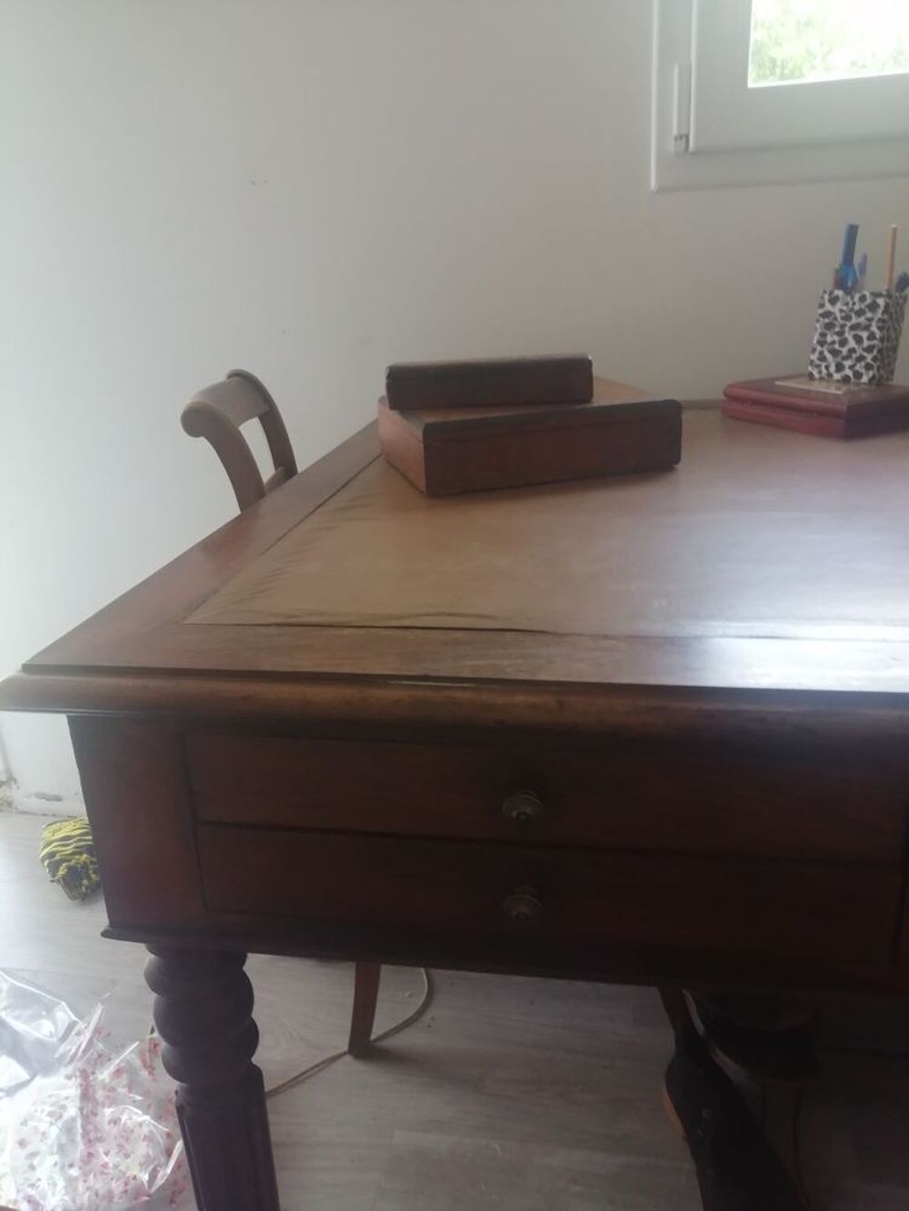 BUREAU LOUIS PHILIPPE Meubles