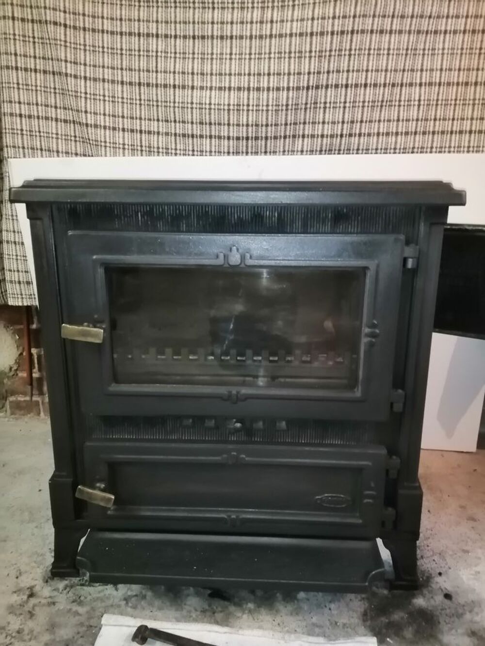 Po&ecirc;le &agrave; bois et charbon godin Bricolage