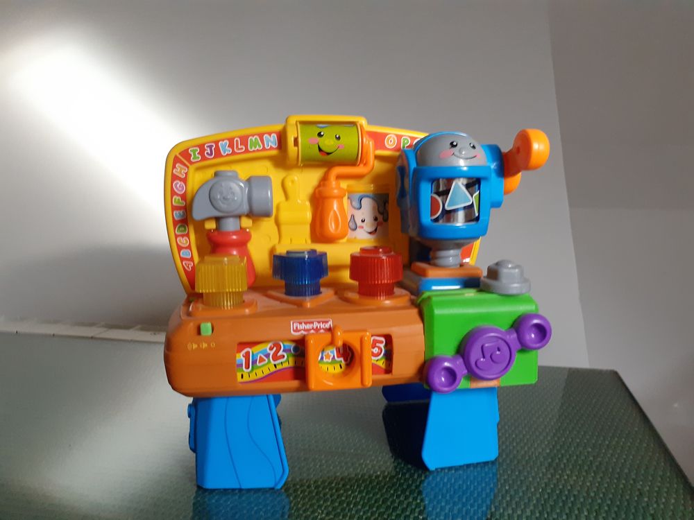 &Eacute;tabli musical Fisher Price Jeux / jouets