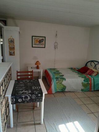  Appartement à louer 1 pièce 25 m² Saint-françois