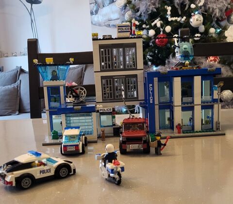 Lego city commissariat de police  ref 60047 55 Nancy (54)