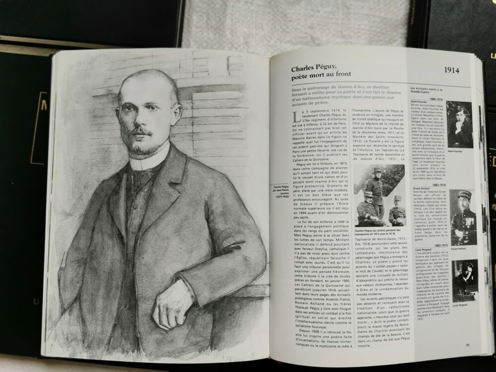 Encyclop&eacute;die &quot;Cent ans d'histoire contemporaine&quot; Livres et BD