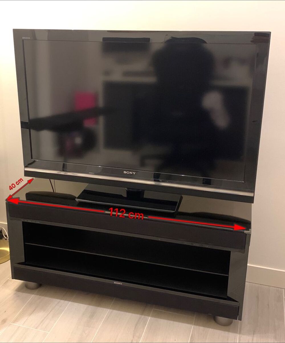 Meuble TV SONY avec ampli , enceintes int&eacute;gr&eacute;s et TV SONY
Photos/Video/TV