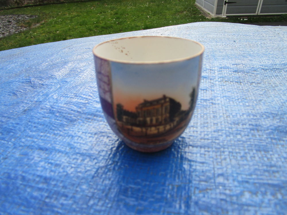VIEILLE TASSE COLLECTOR VILLE DE BOURGES HOTEL DE VILLE Décoration