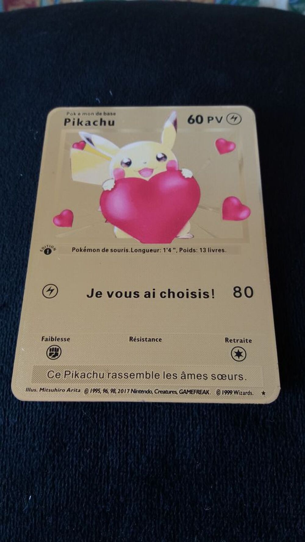 Carte Pikachu Coeur en M&eacute;tal Rigide Type Pokemon Jeux / jouets
