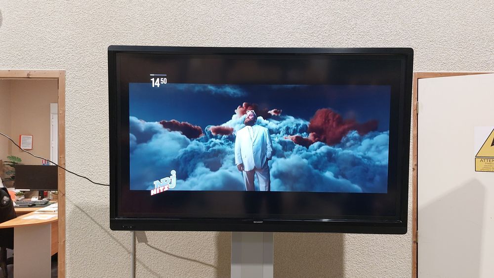 Ecran tactile SHARP PN-60TA3, 60" Photos/Video/TV