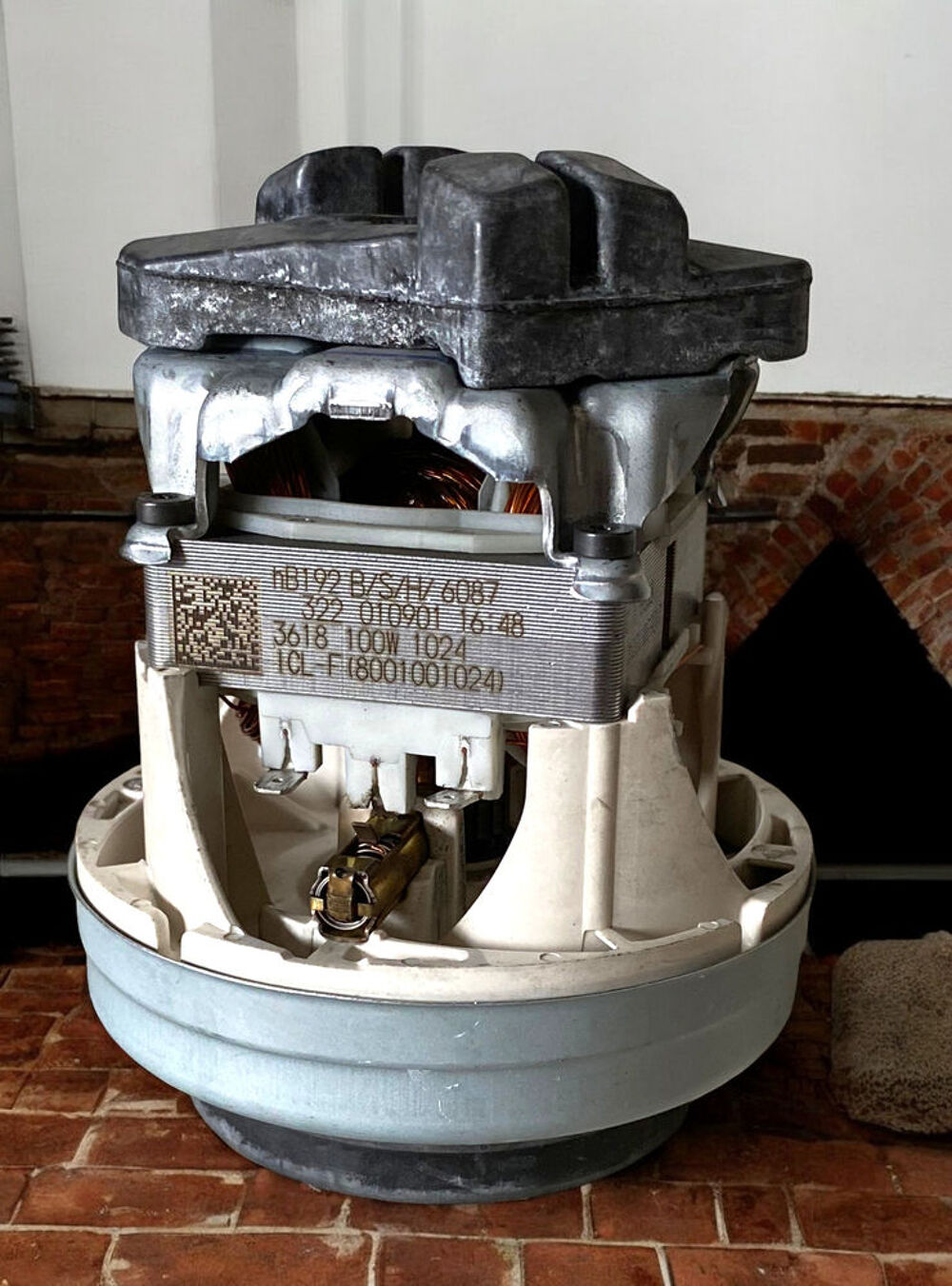 Aspirateur SIEMENS Q 5.0 &agrave; remonter Electroménager