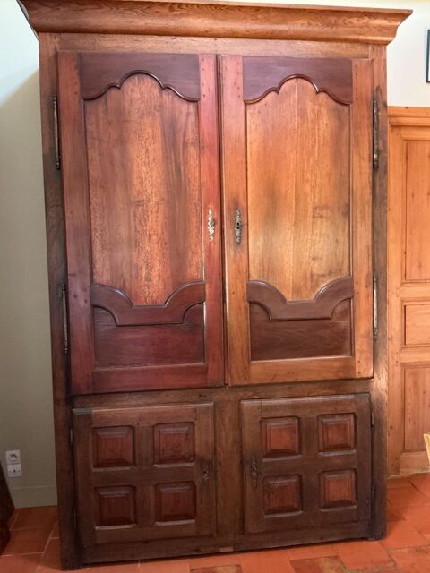 Grande armoire paysanne 500 Serres-et-Montguyard (24)