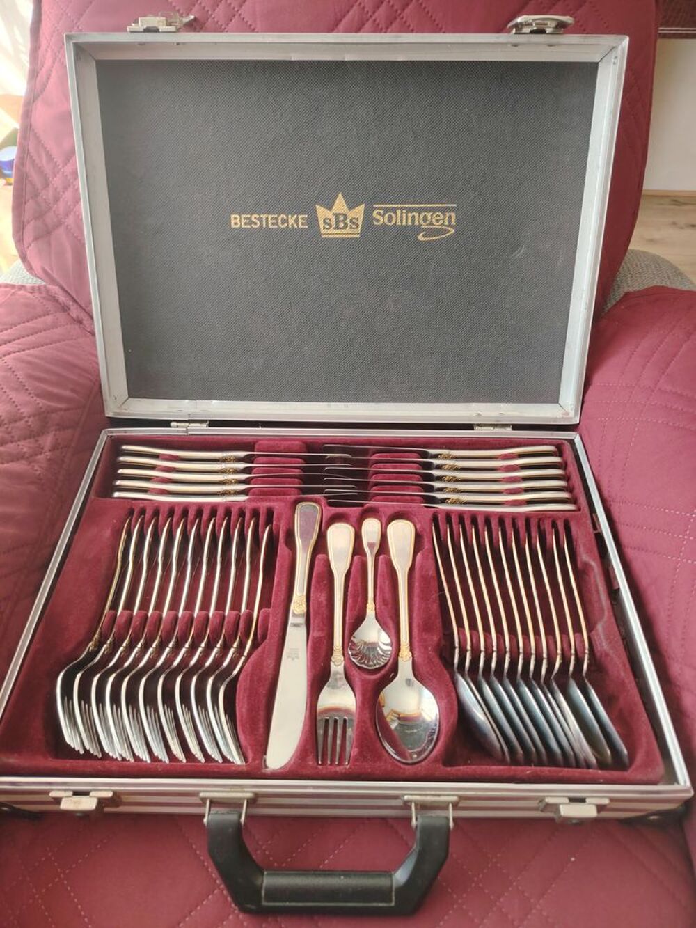 Coffret de couverts Bestecke SBS Solingen,
Electroménager